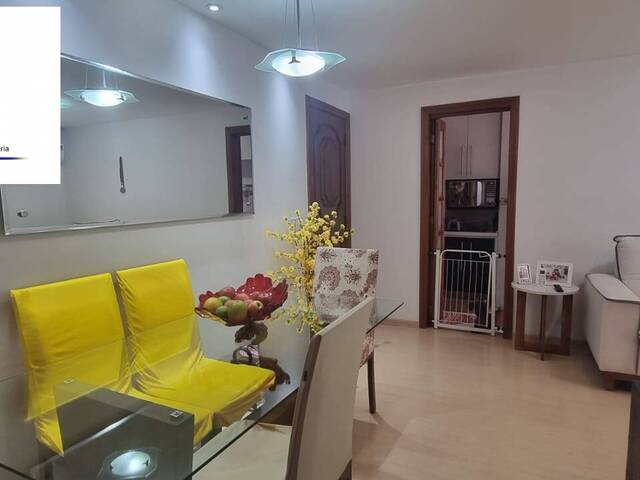 #994 - Apartamento para Venda em Rio de Janeiro - RJ