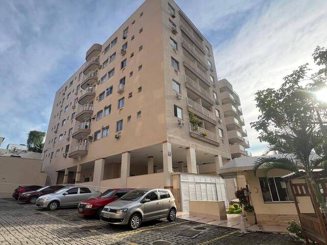 #891 - Apartamento para Venda em Rio de Janeiro - RJ